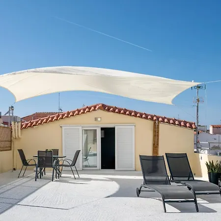 公寓 Sage Lovely Loft In The Heart Of 罗希姆诺